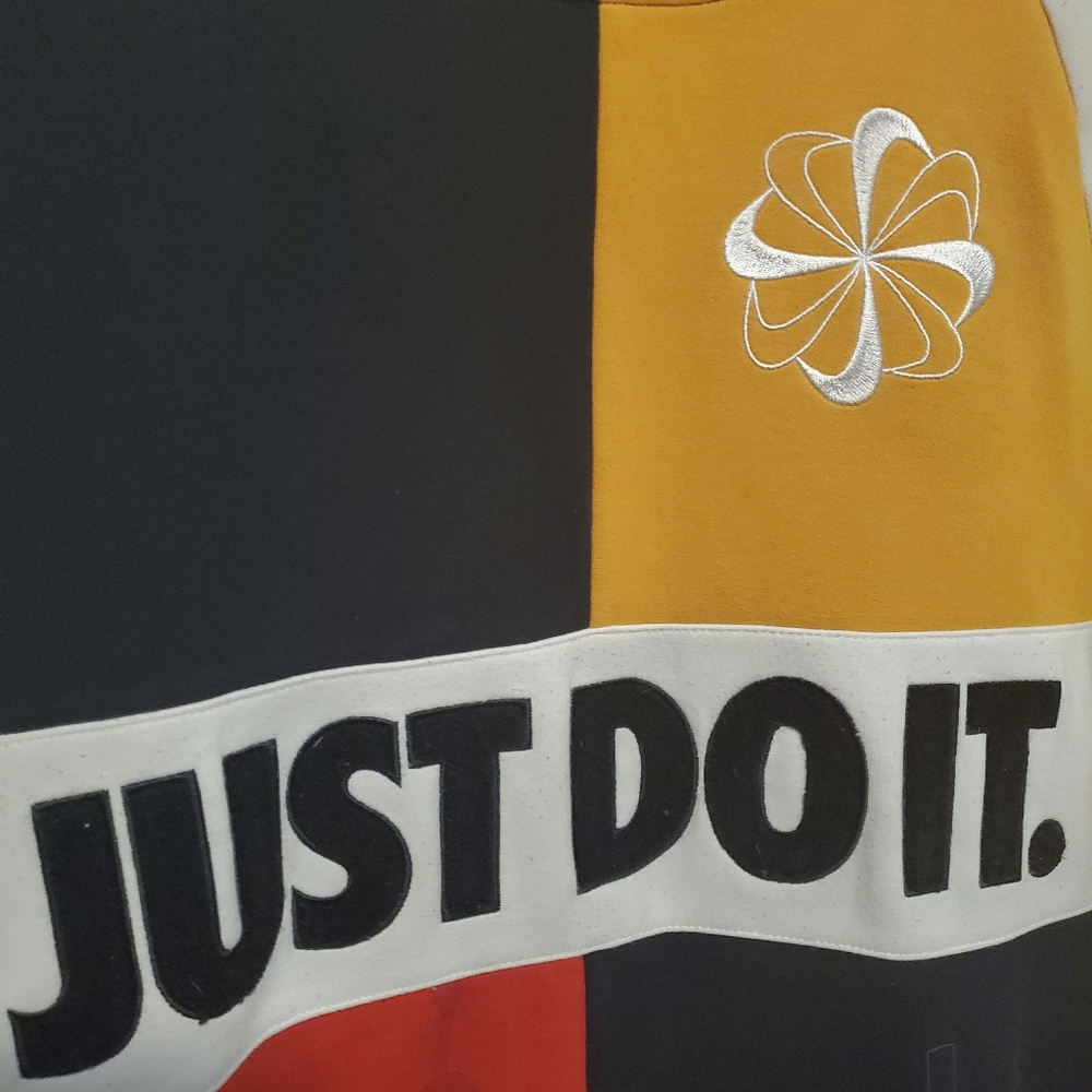 Nike Multicolor Patchwork Sweatshirt Exclusive - image 4